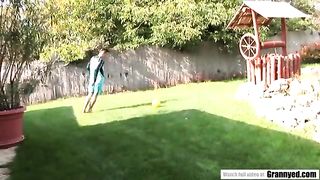 Внук футболист трахнул свою бабку и отлизал ей лохматую пизду и подмышки