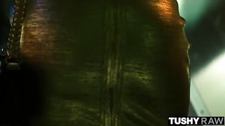 Красавица жена сбежала от мужа к любовнику и тот отлизал ей письку и трахнул в анус