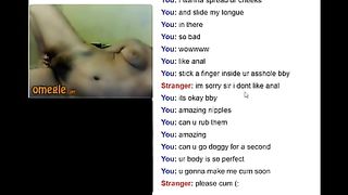 Парень развел в секс-чате молодую телку на мастурбацию волосатой пизды